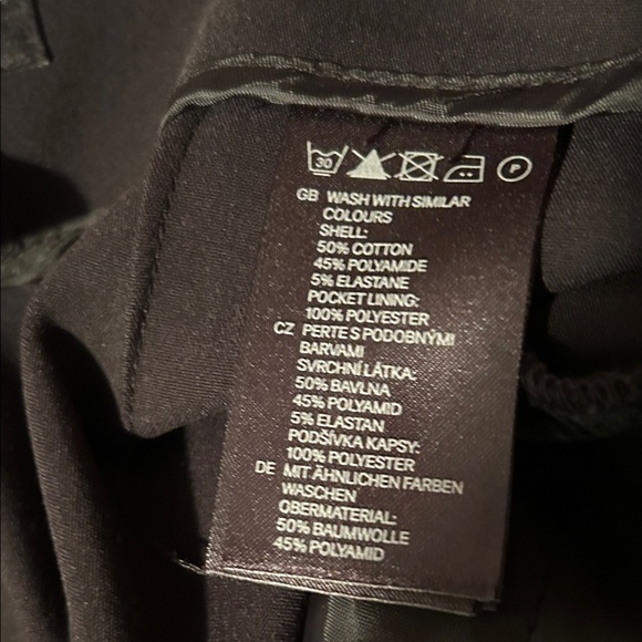 H&M Classic A-Line Black Mini Skirt Size 12 - Picture 6 of 6